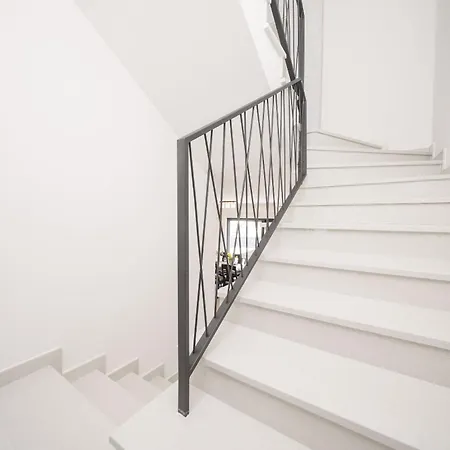 빌라 Tria Quercus 보디체