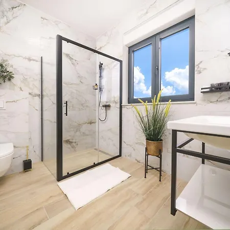 Tria Quercus 빌라 보디체