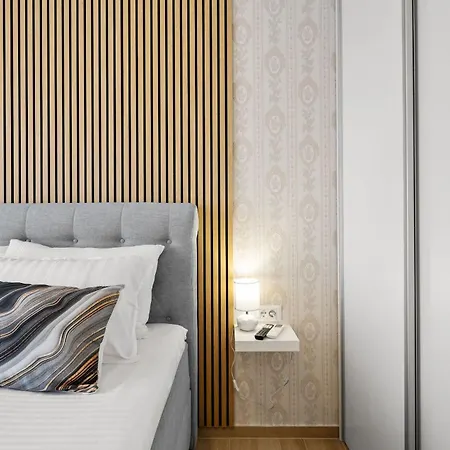 Tria Quercus * 보디체