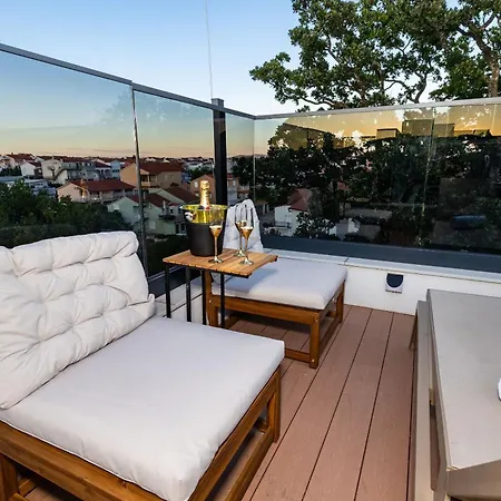 Tria Quercus 보디체