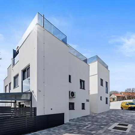 빌라 Tria Quercus *