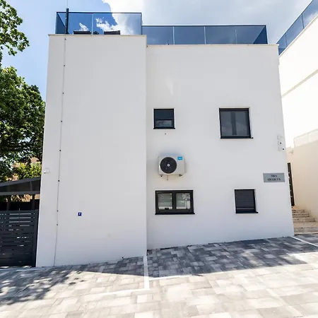 Tria Quercus 빌라 보디체