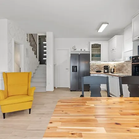 Villa Tria Quercus Vodice